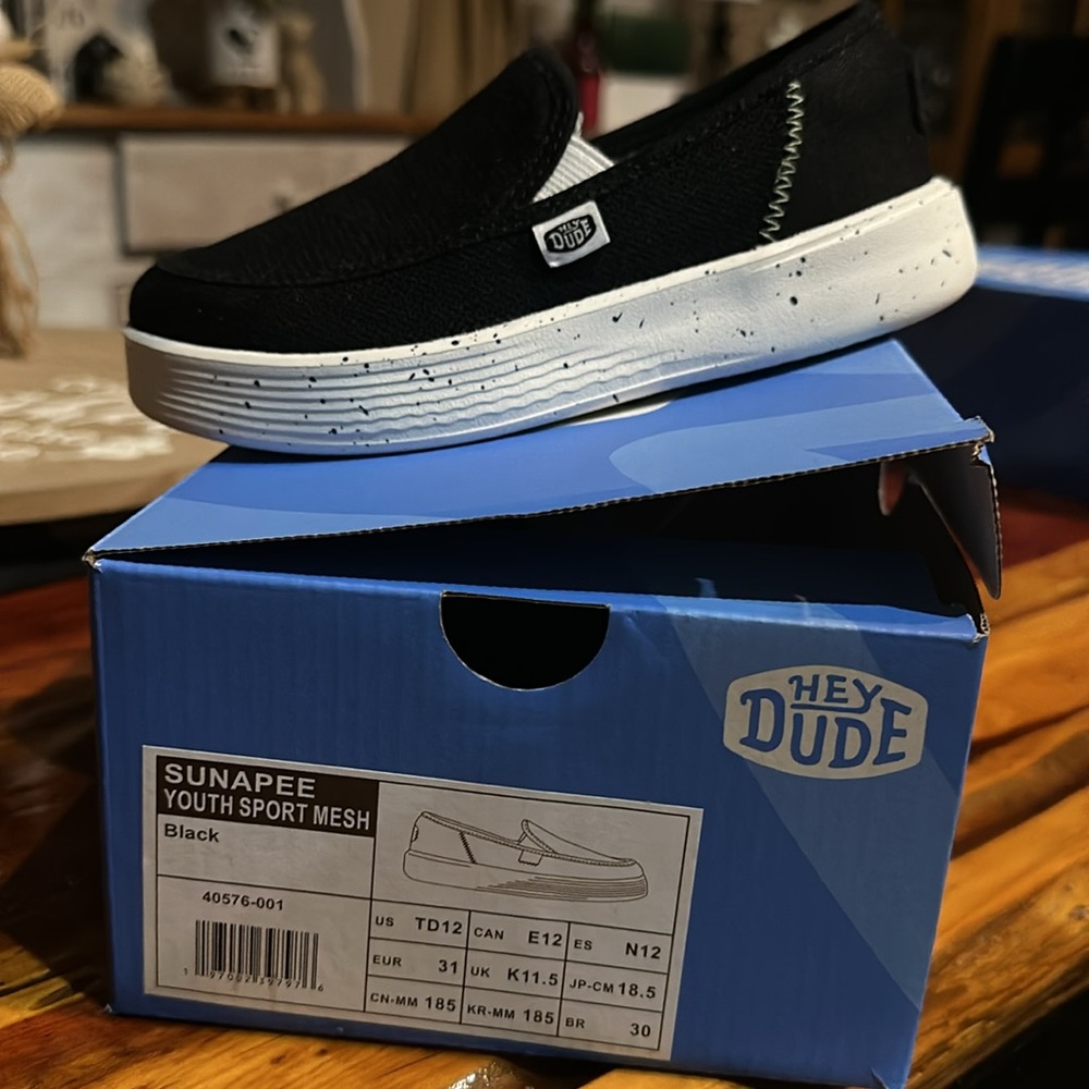 Hey Dude Sunapee Youth Sport Mesh Black slip On’s Toddler Size 12